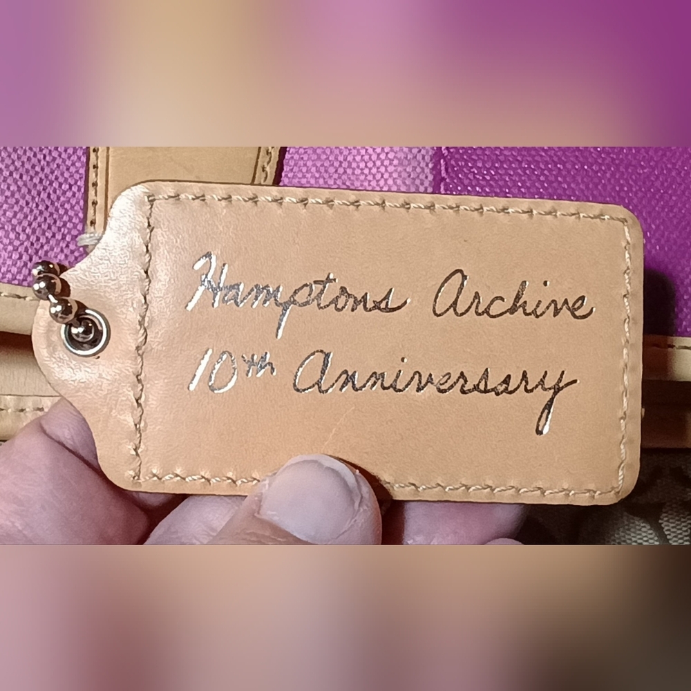 Coach Hamptons Archive 10th Anniversary Pink Canvas Tote - Picture 7 of 13